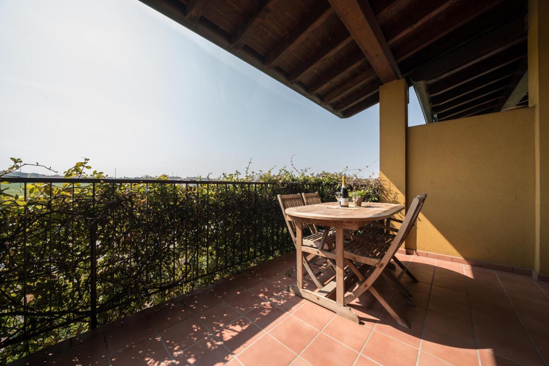 Gardappartamenti - Cascinale With Terrace Desenzano del Garda Zewnętrze zdjęcie