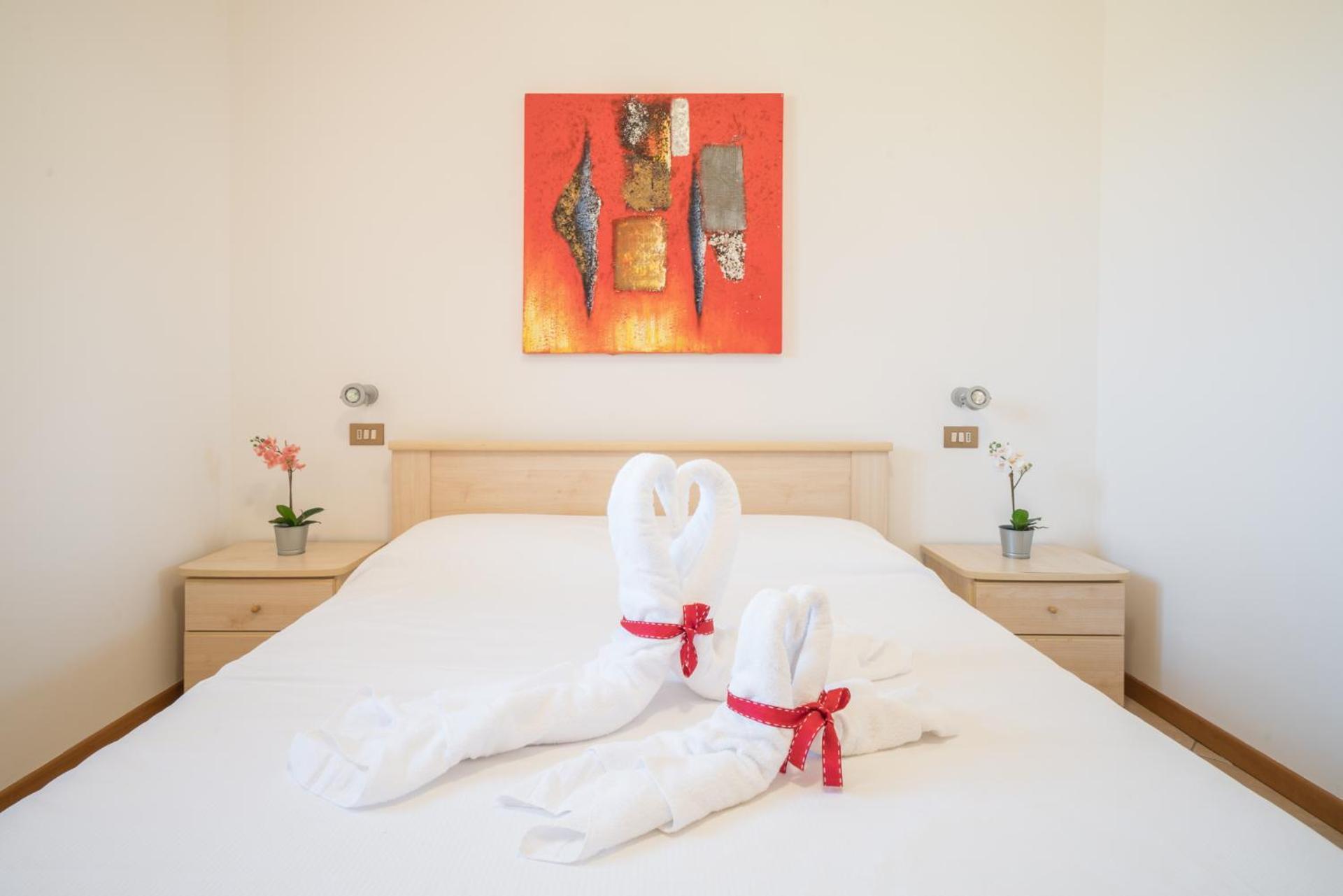 Gardappartamenti - Cascinale With Terrace Desenzano del Garda Zewnętrze zdjęcie